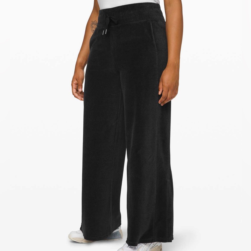 EUC Lululemon Morning Restore Pant in Heathered Black size 12